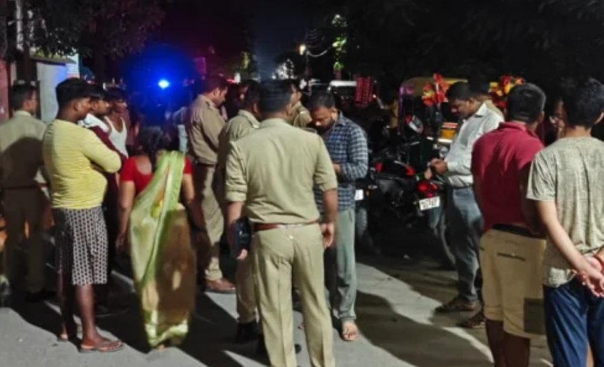 नौतनवा में निजी अस्पताल की लापरवाही से युवक ने तोड़ा दम, परिवार में कोहराम